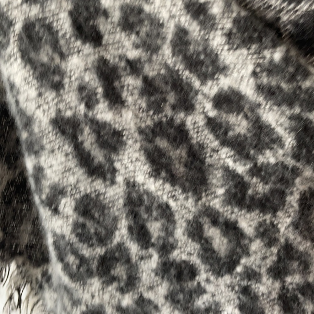 Scarf - Picture 4 of 4